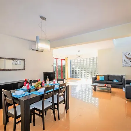 Вилла Acapulco By Algarve Vacation Албуфейра